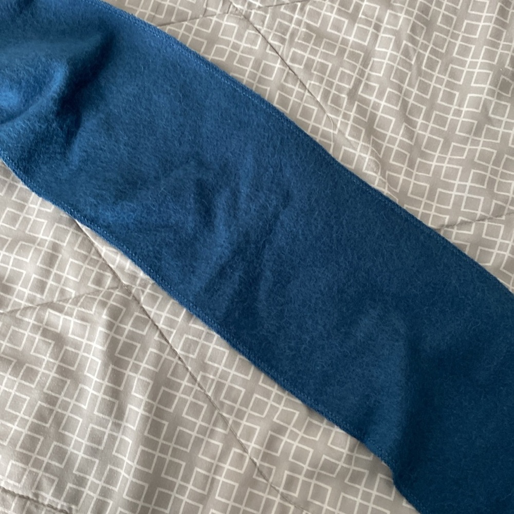 Peruvian Alpaca Camargo dark blue fringe scarf - Picture 17 of 17